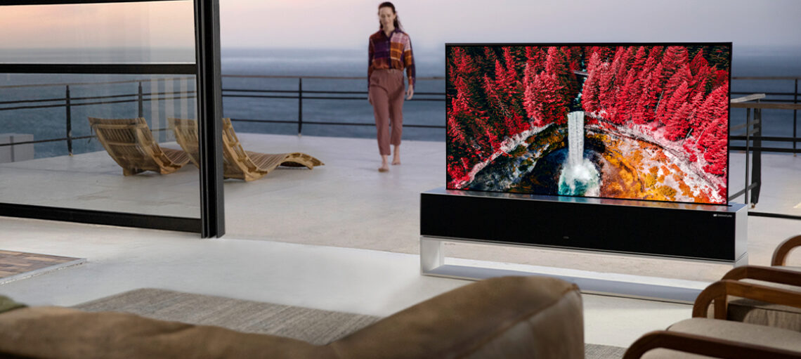 Старт продаж долгожданного сворачивающегося OLED-телевизора LG - поворотный пункт в истории ТВ