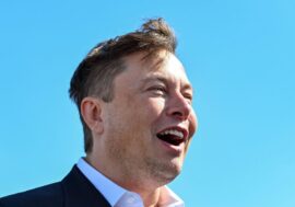 Илон Маск продержался один день на второй строчке списка самых богатых людей