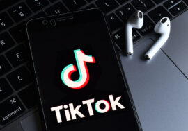 TikTok попросит пользователей снять ремейки культовых рекламных роликов