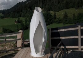 В Европе напечатали туалет из мусора
