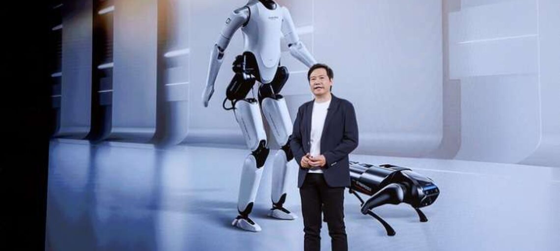 Xiaomi представила человекоподобного робота — помощника по хозяйству