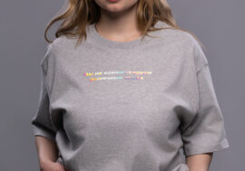 Полина Тризонова представила капсульную коллекцию одежды для PR-специалистов