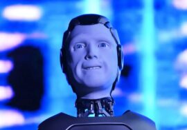 «Классно умеют в пиар»: российский робот Aidol упал на презентации — и получил заказы, внимание рынка и инвестиции