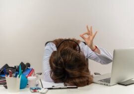Жизнь здесь и сейчас: почему мы постоянно торопимся и всё равно ничего не успеваем